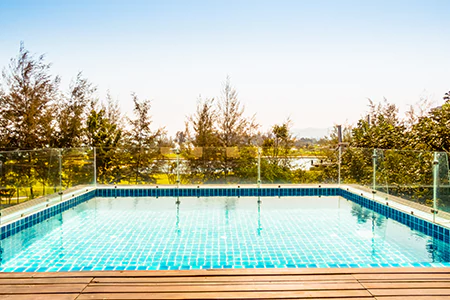 Cost of Glass Pool Fence Repair in University, FL